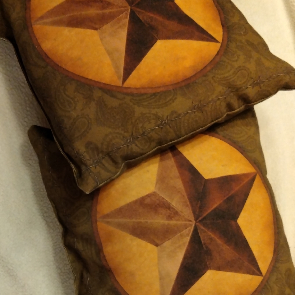 Star Pattern Throw Pillows - Picture 4 of 4